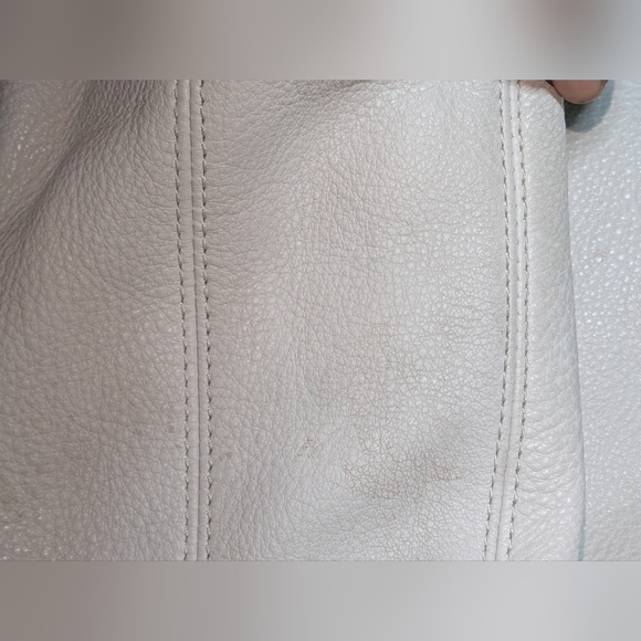 Michael Kors Ivory Leather Purse Gold Metal Chain Shoulder Bag Jet Set Tote Crea - Picture 13 of 15